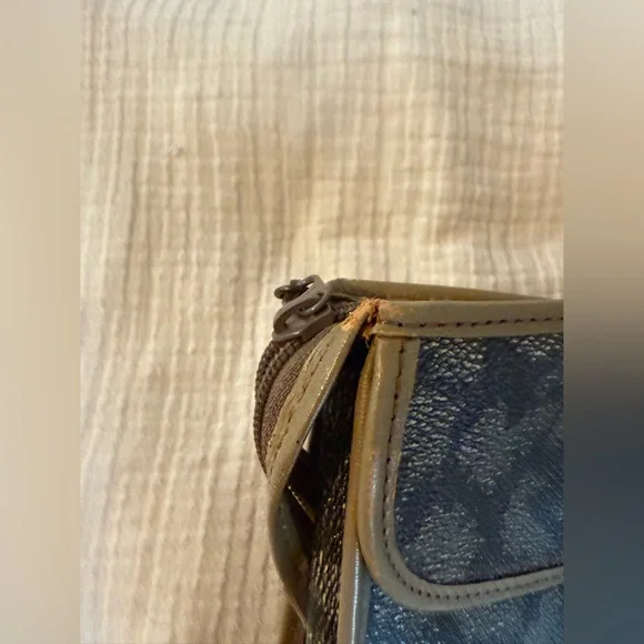 YSL clutch - Picture 5 of 17